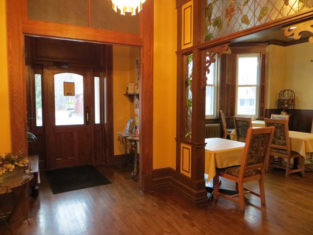 Auberge Μοντεμπέλο Εξωτερικό φωτογραφία